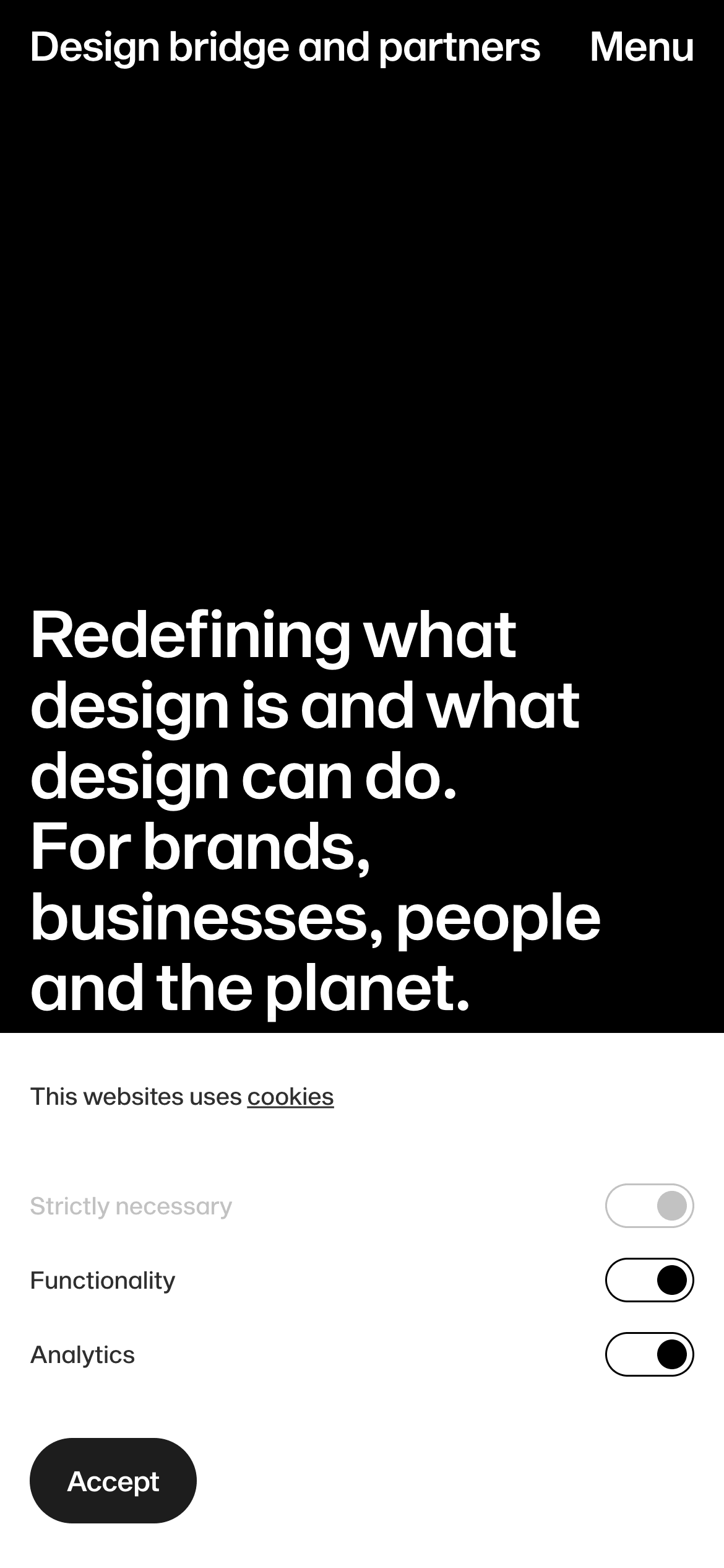 Cookie consent on a design website with options for strictly necessary, functionality, analytics, and an accept button.